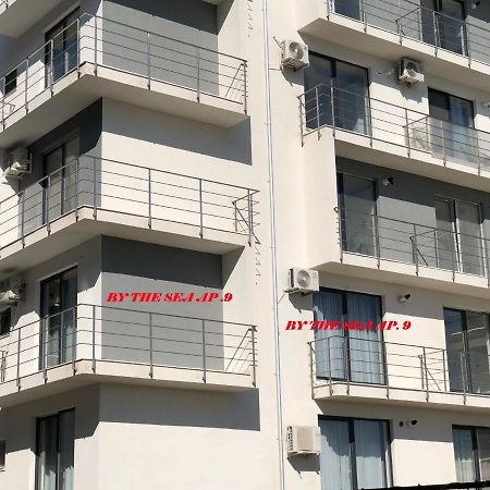 Апартаменты By The Sea Ap. 9 Нэводари Экстерьер фото
