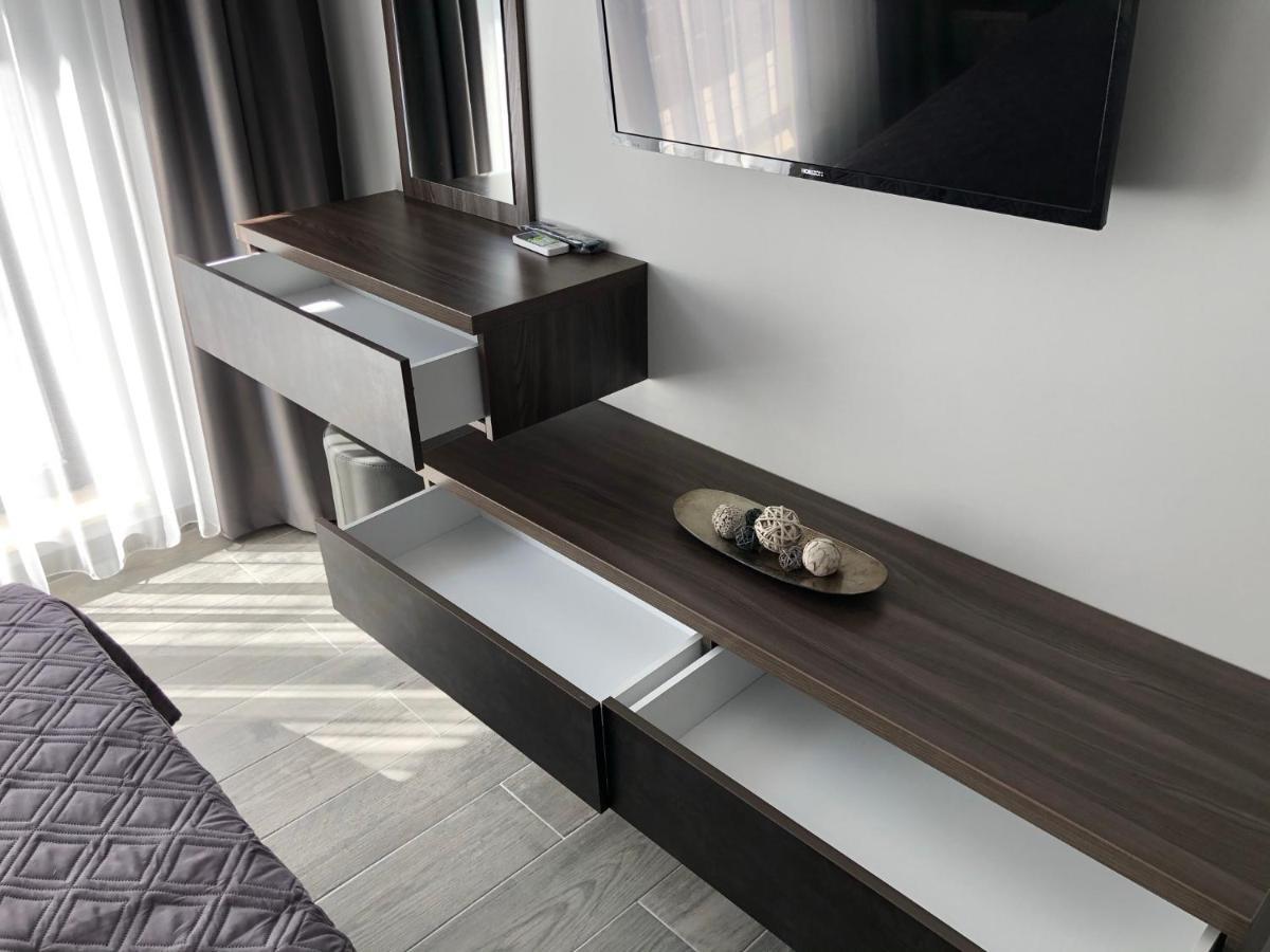 Апартаменты By The Sea Ap. 9 Нэводари Экстерьер фото