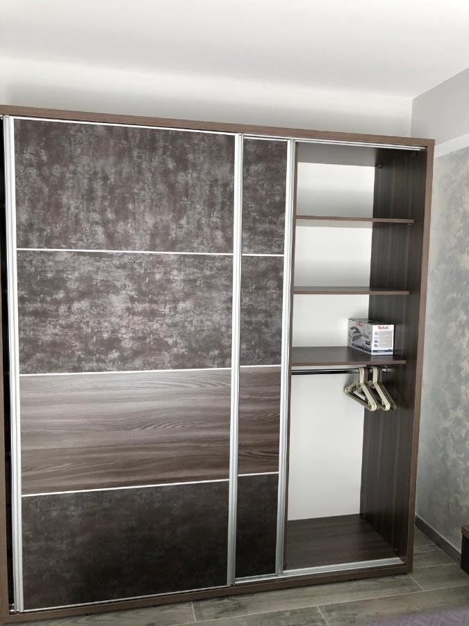 Апартаменты By The Sea Ap. 9 Нэводари Экстерьер фото